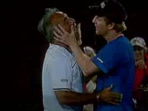 Adelaïde 2009 - Mansour fait des pompes