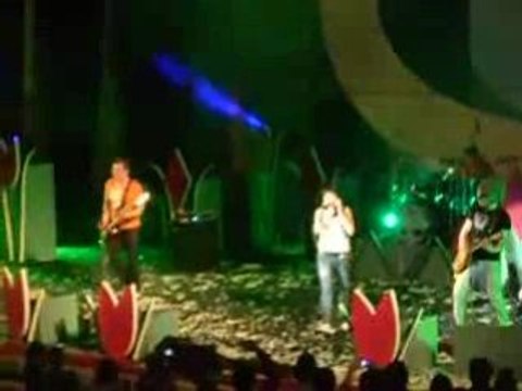 Ewa Farna - Cicho in Warszawa