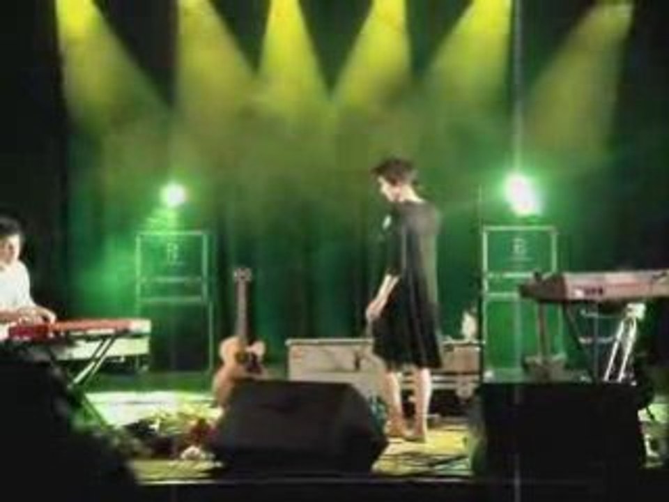 Земфира-Возьми меня (Анапа, 27.08.2008)22