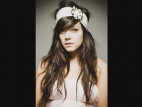 Lily Allen - He Wasn't There (LIVE on BBC Radio 6)