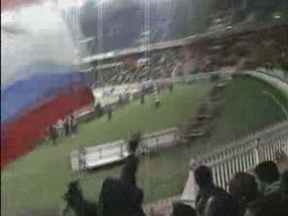 PSG-SOCHAUX BUT DE LUYINDULA EN LIVE +JOIE TRIBUNE G ROUGE