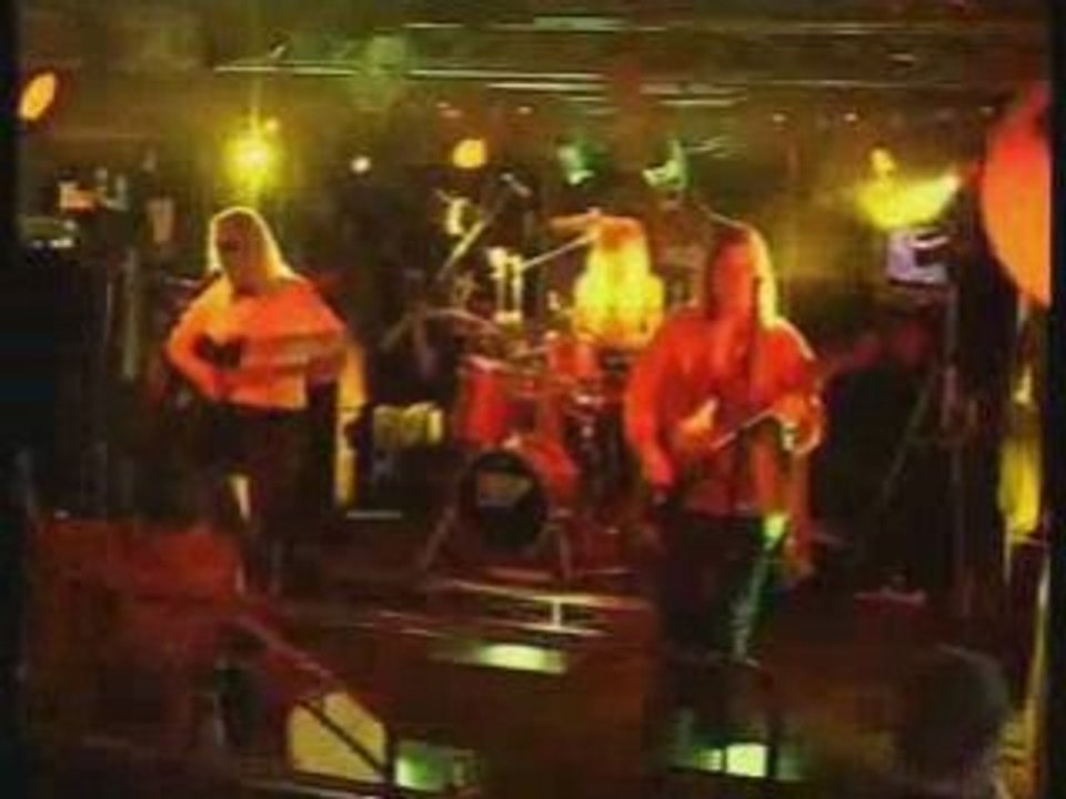 Problems by BB BlackDog Live at the Snooty fox, 240808