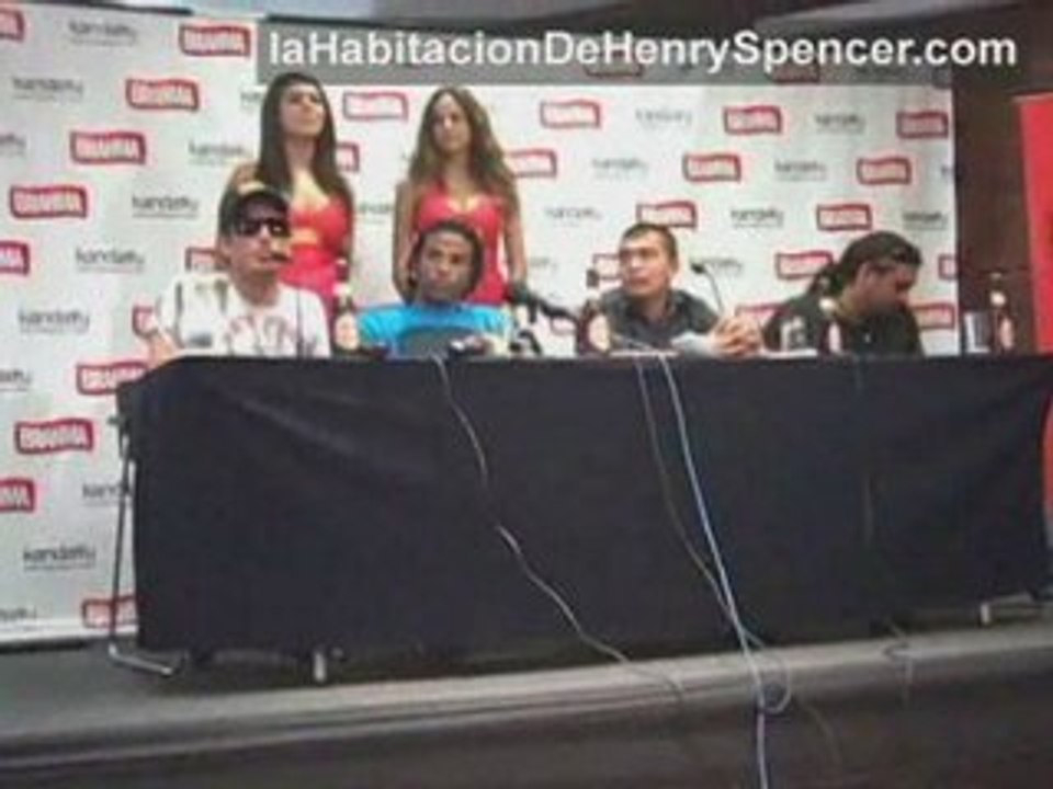 Todo lo que sucede en una conferencia de prensa