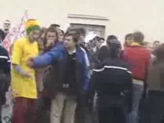 Extrême-Gauche: les nouveaux fascistes.