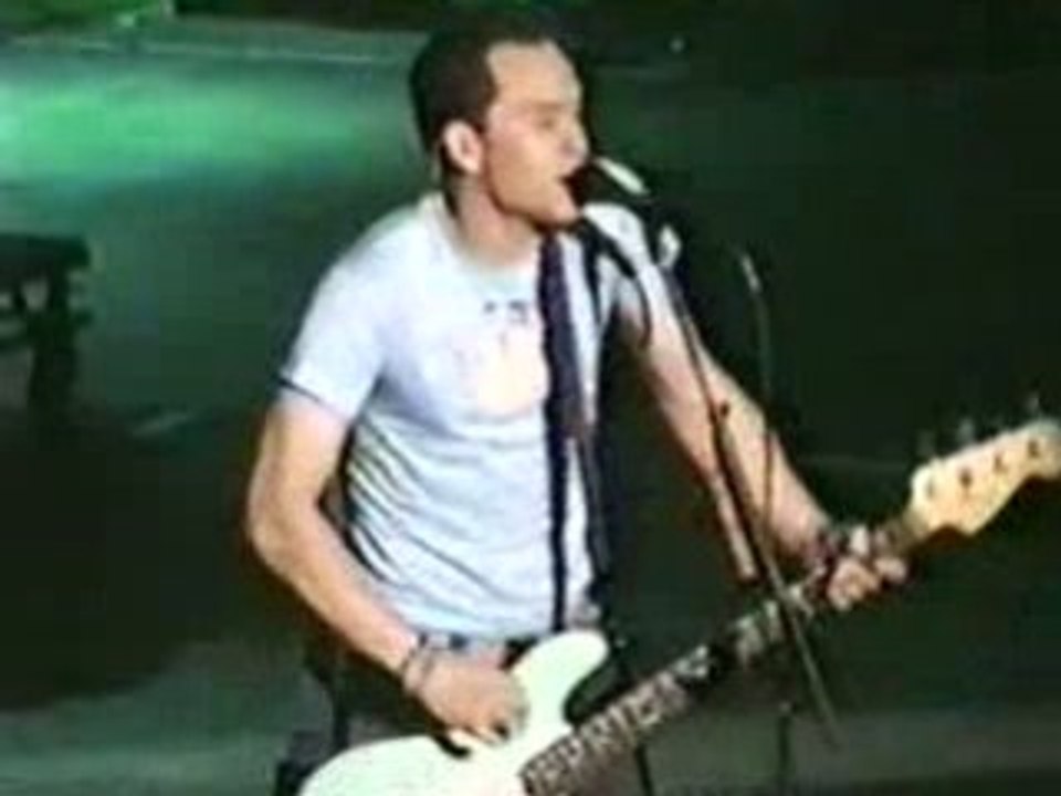 03 Blink-182 - Blow Job & Family Reunion (live Chicago 1999)