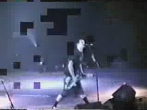 01 Blink-182 - Dumpweed (Live Chicago 1999)