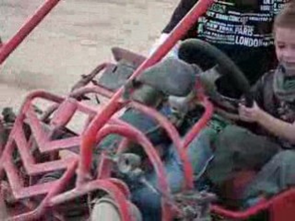 Arthur fait du quad