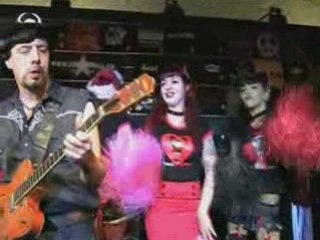 Lord Fester & Taga babes @ Luna Rossa