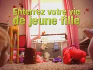Enterrez votre vie de jeune fille Pub 07