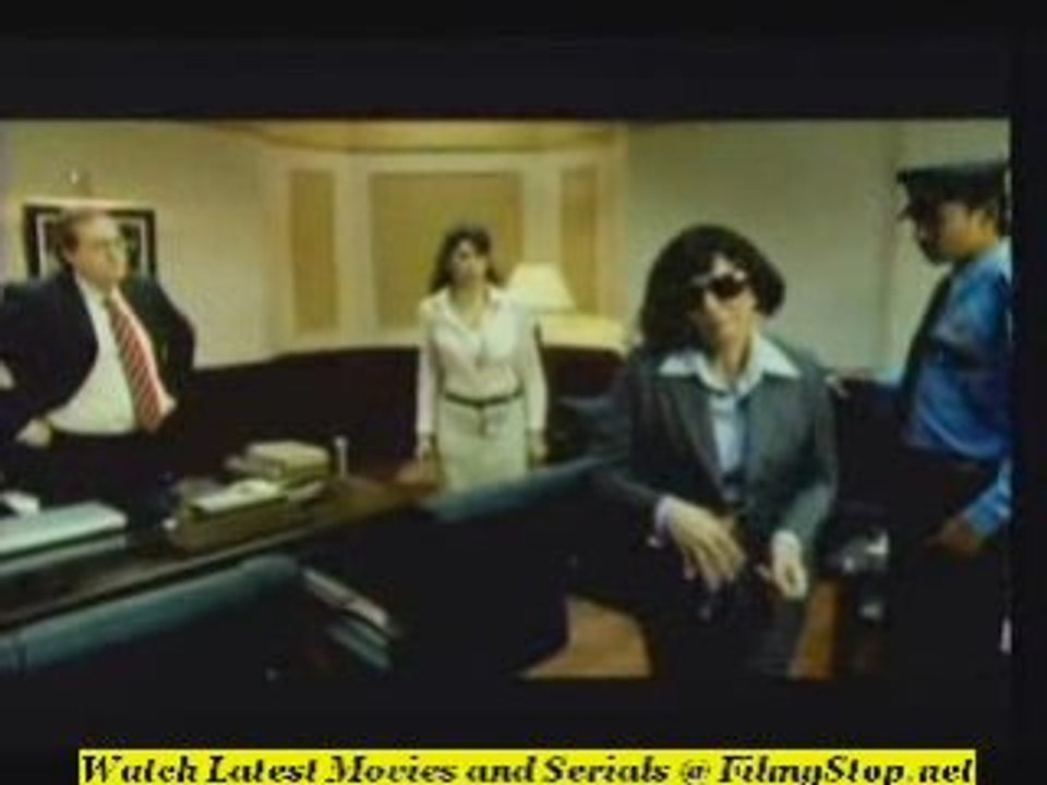 PIC 4 By HEART BREAK KID @ FilmyStop.net