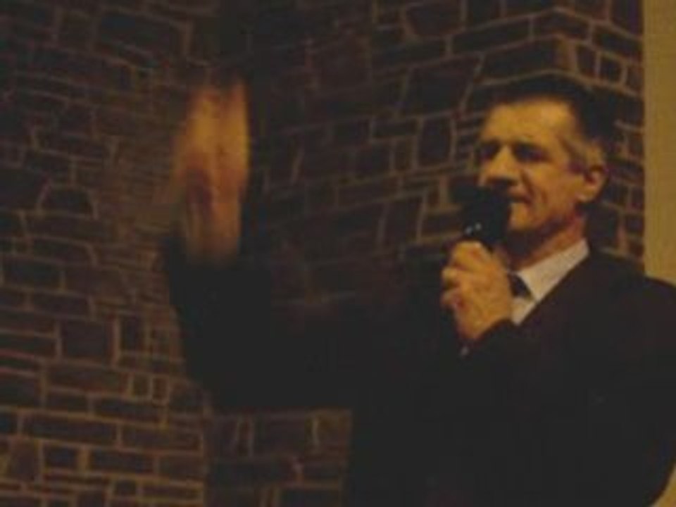 JEAN LASSALLE, LE POLITIQUE CHANTANT