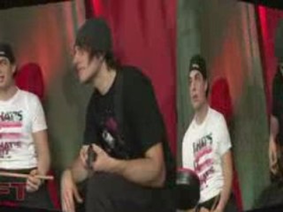 Itchy Poopzkid testen Guitar Hero World Tour bei SFT