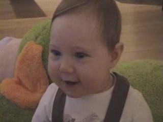 Pub drole - AnnA - Tout sourire