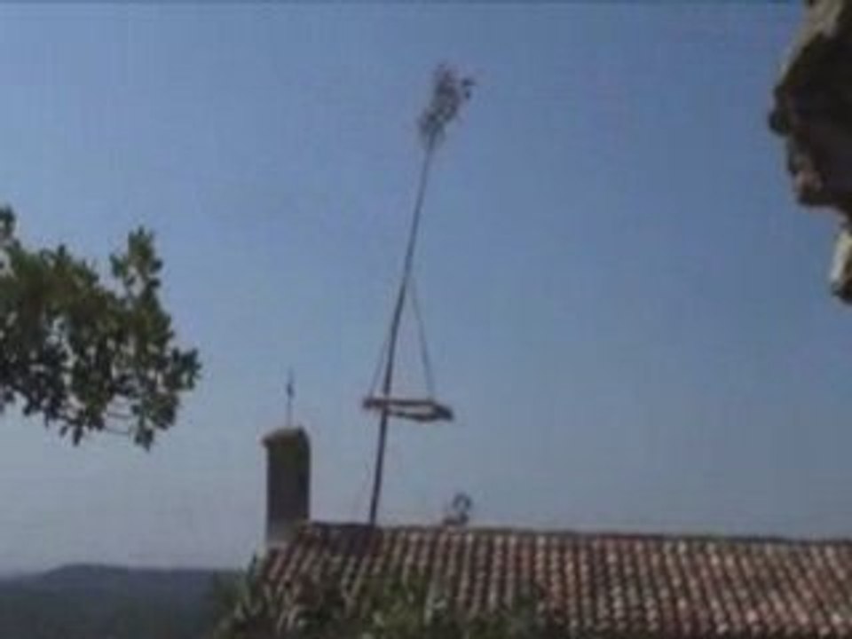 Préparatifs de la St Jean -  Varages 2006