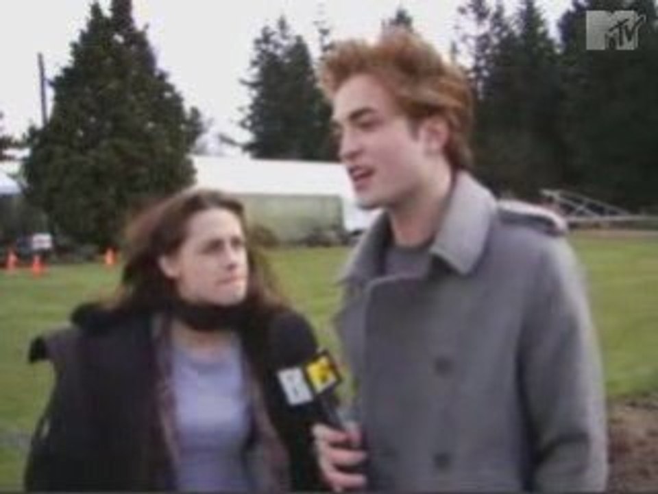 Twilight interview- Kristen & Robert- the kisses