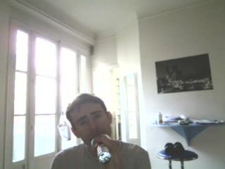 Wiwi Critiques Frank Alamo's 'File File File' 🎶