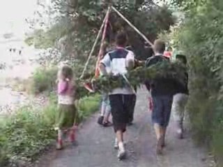 Préparatifs de l'arbre de mai - Varages 2007