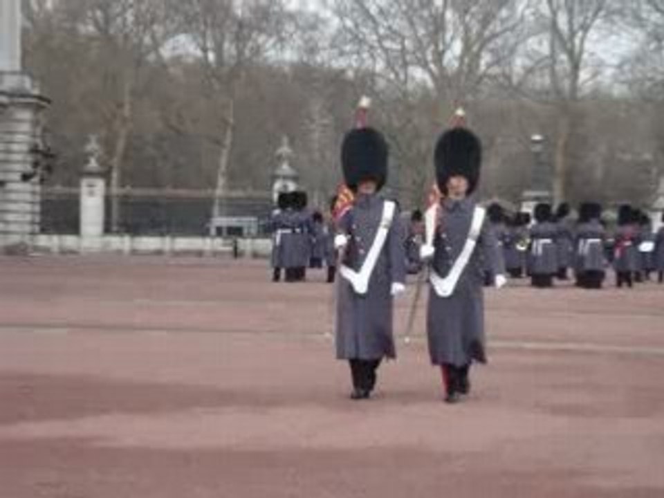Changing of the Guard, London palace