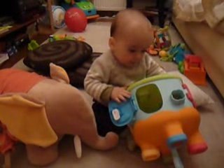 Je joue avec la maison des Cotoons