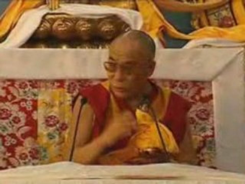 Sa Sainteté le Dalaï-Lama à Evry  et  Veneux-les- Sablons