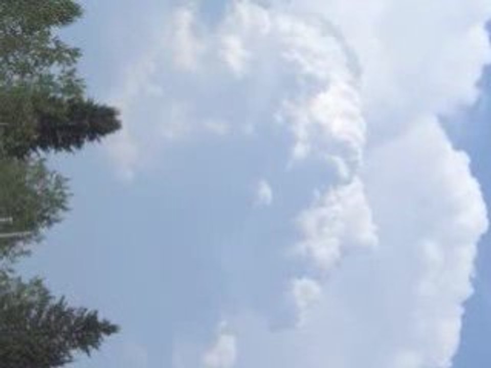 Miracle d'Allah - Visage dans le ciel