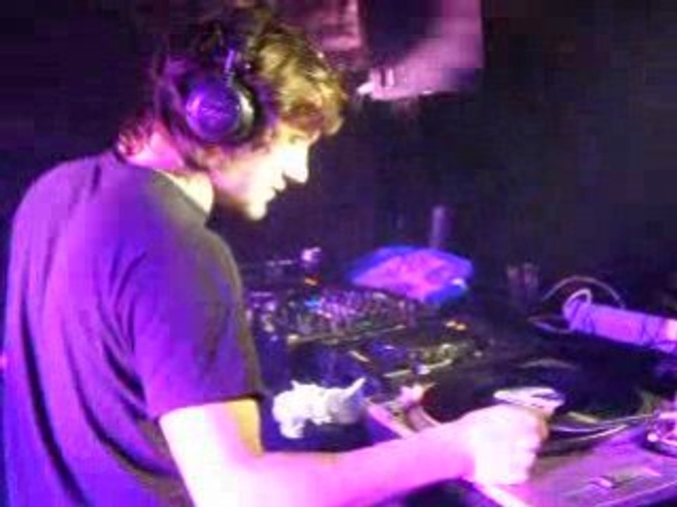 play paul mix showcase 4