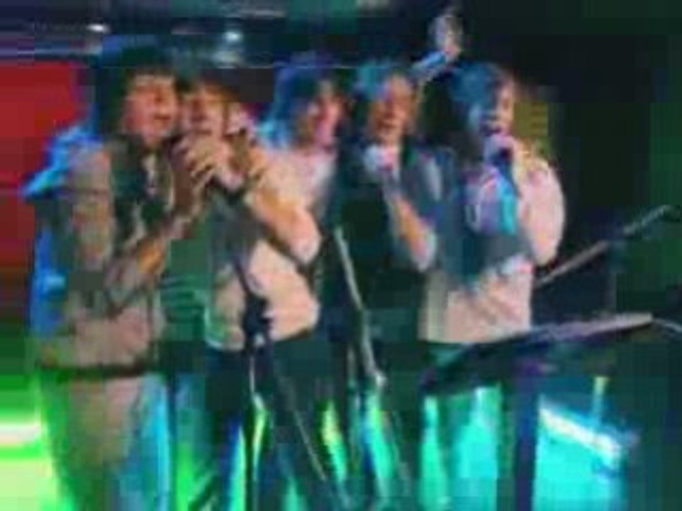 __NOCHE_DE_SOLTEROS...Y_DE_SOLTERAS_EN_EL_KARAOKE__
