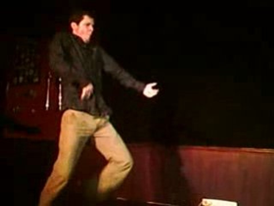 Air guitar au 911 café