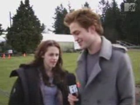 MTV interview with Robert Pattinson & Kristen Stewart