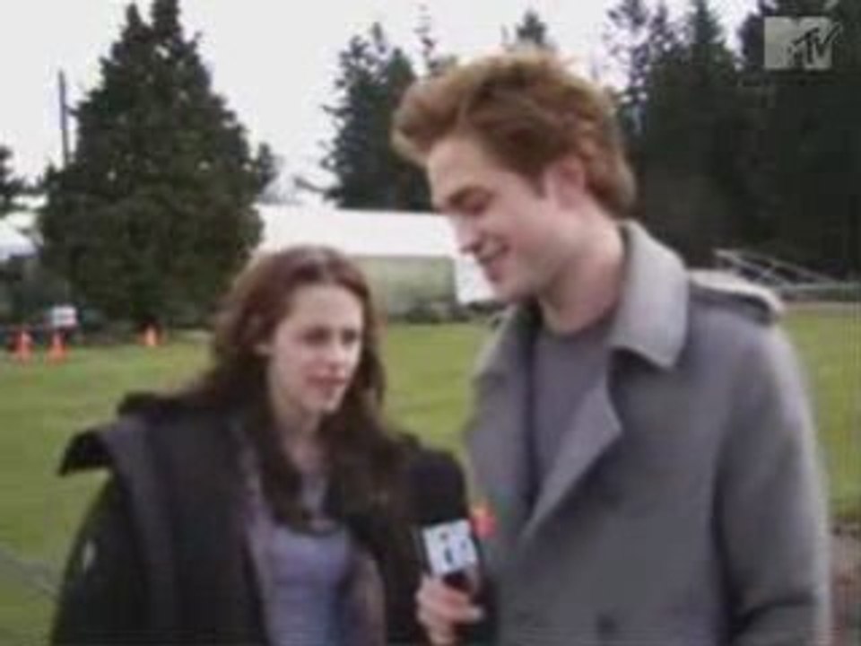 MTV interview with Robert Pattinson & Kristen Stewart