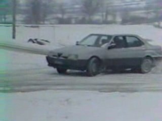 Alfa Romeo 164 td snow drift derapage crash accident neige