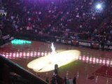 Bulls vs. Milwaukee - Acrobates