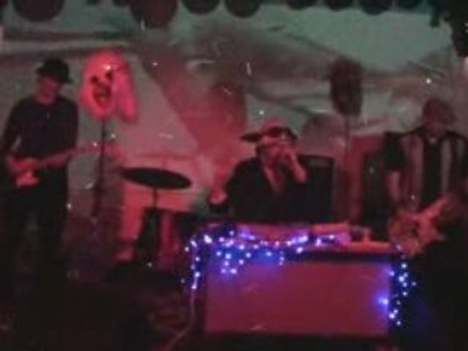 Giant Paw - Rats & Squirrels in Finsbury Park & Feral