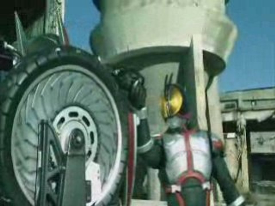 Kamen Rider Decade (DCD) henshin and first battle