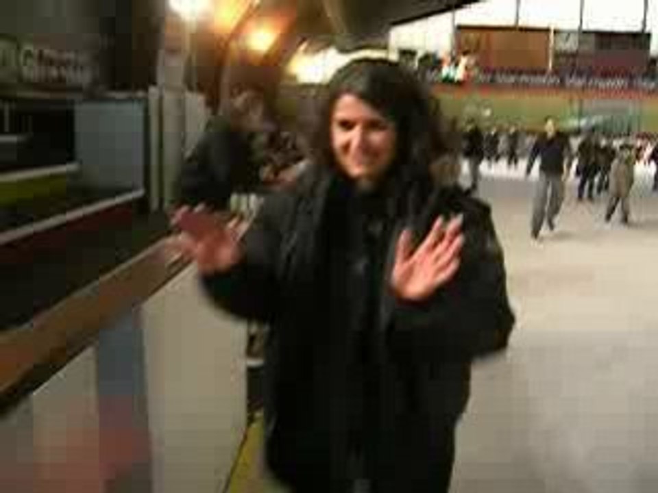 petite journée a la patinoire entre frere et soeur  lol 2/2