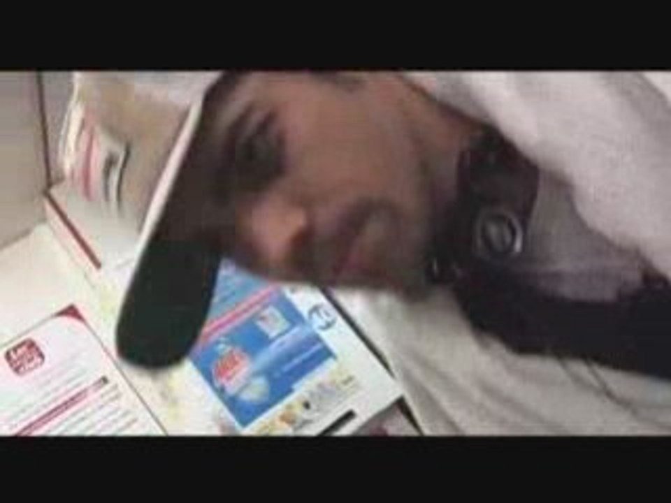 Moquet-Guy - Vie de déglingué, le ventre vide en Espace