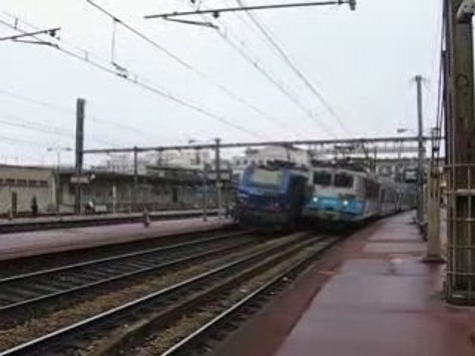 BB8500 & VB2N (TER Centre) - Versailles Chantiers