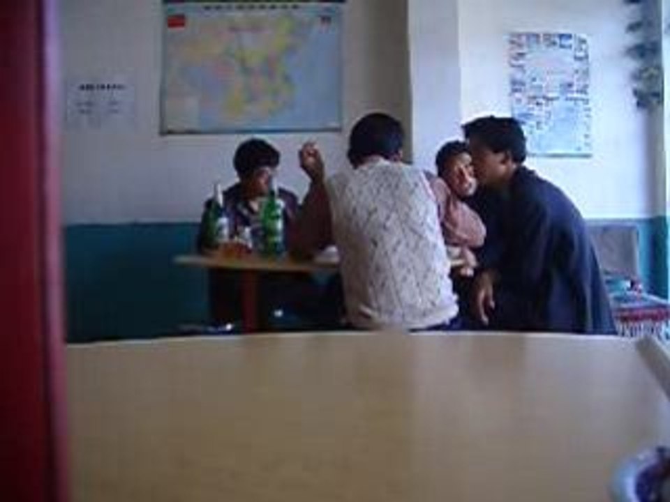 discusion au sommet dans le Kham