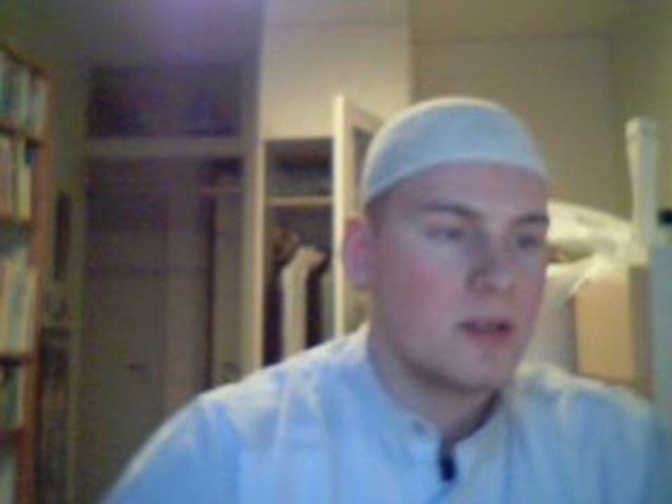 American Me reciting Sura An-Naas (114) CORAN