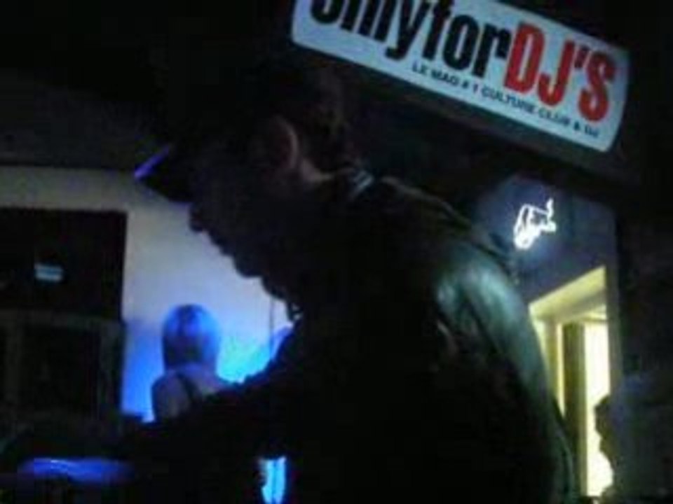 John Revox mix à la Fabrick (Aix)