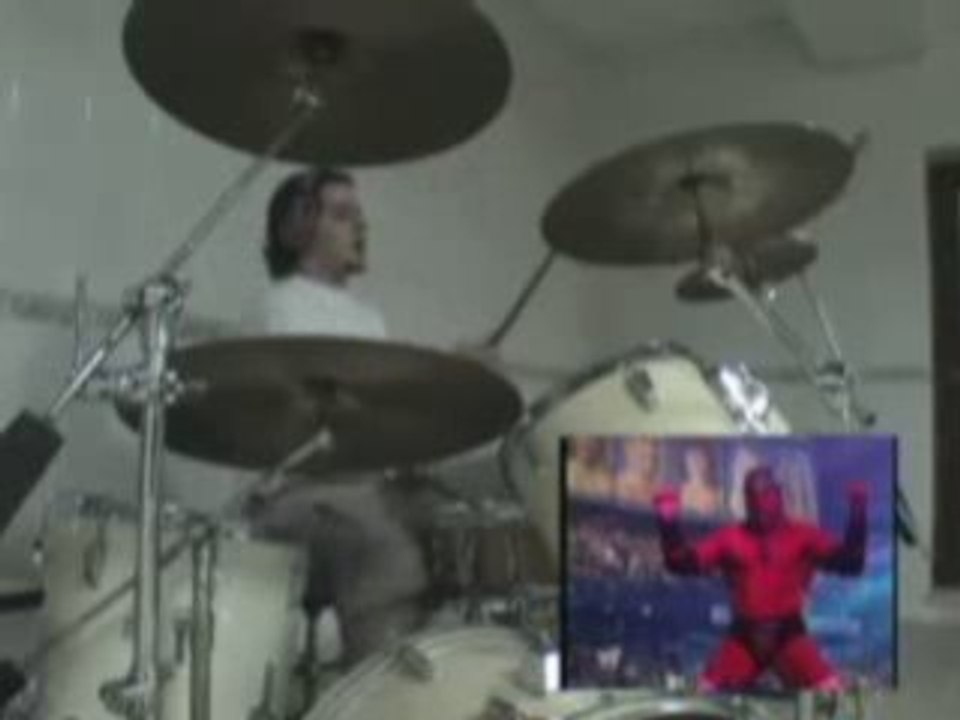 Pierre - King Of Kings (Motörhead) à la batterie