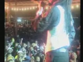 BEENIE MAN IN SURINAME PART 2