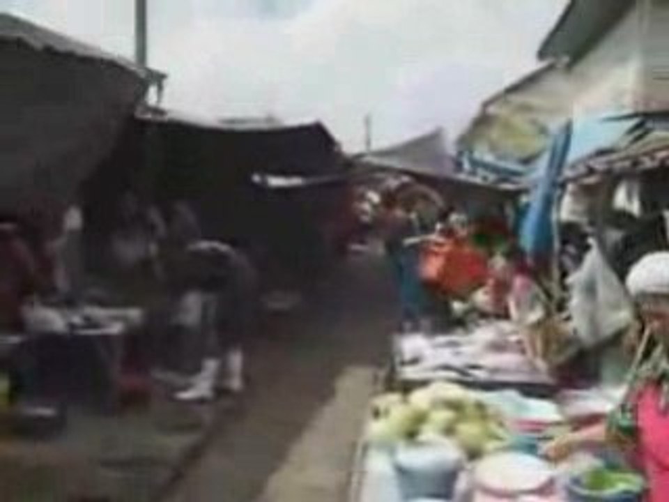 [FUNNY] REGIS Pilote de Train en Inde [Goodspeed]