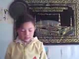 Petite soeur chinoise qui prononce la shahada