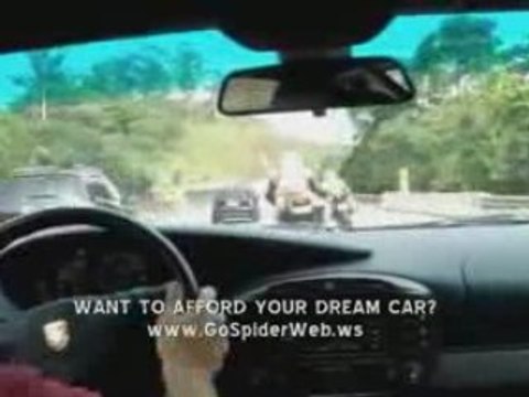 Porsche GT3 contre Yamaha R1 et Honda CBR 1000