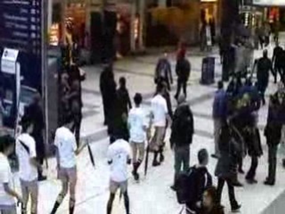 Wandering Liverpool Street Station