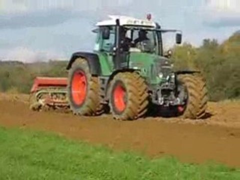 Fendt 820 vario au semis