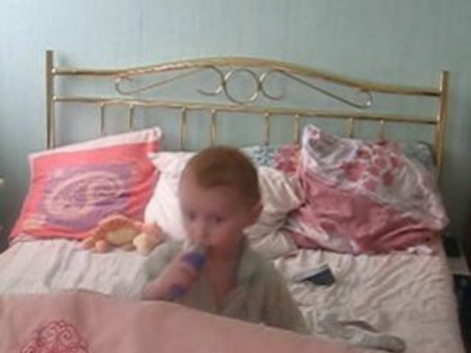 loic qui chante oui oui