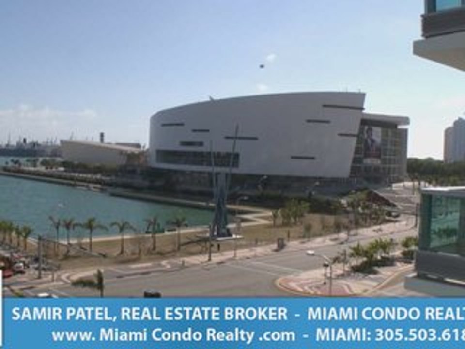 900 Biscayne Bay Downtown Miami Condo 2 Bedroom plus Den