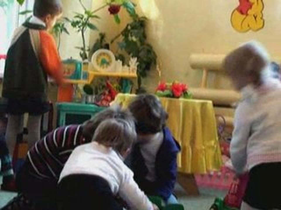 Фрагмент "В каждом ребенке 40 грамм взрывчатки..."